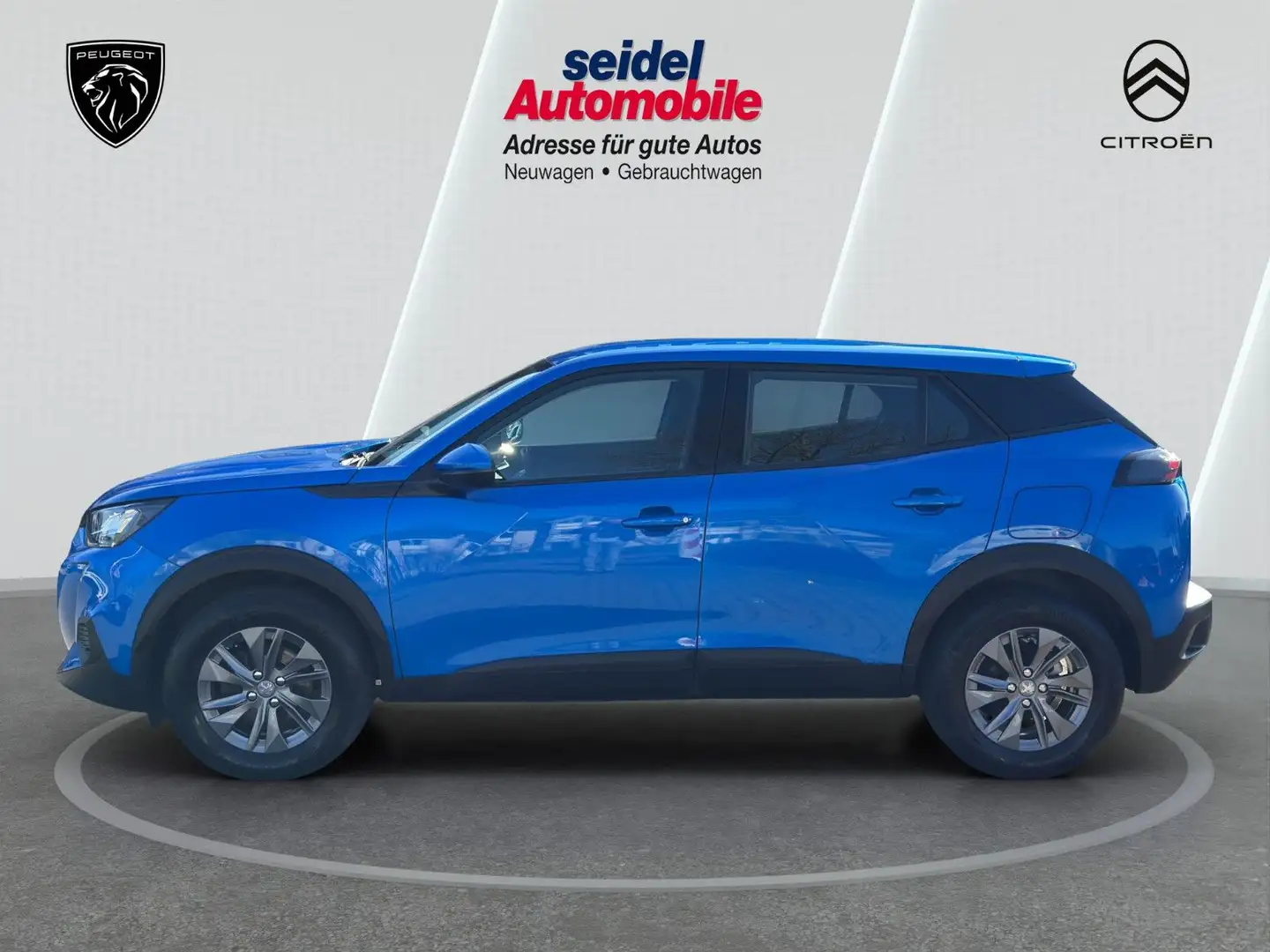 Peugeot 2008 1.2 PureTech 130 Allure 1.Hand, Navi Bleu - 2