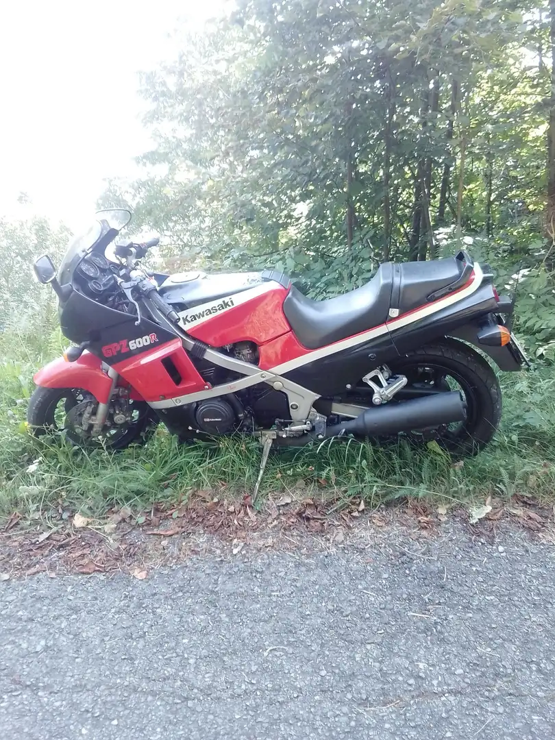 Kawasaki GPZ 600 r Rood - 1