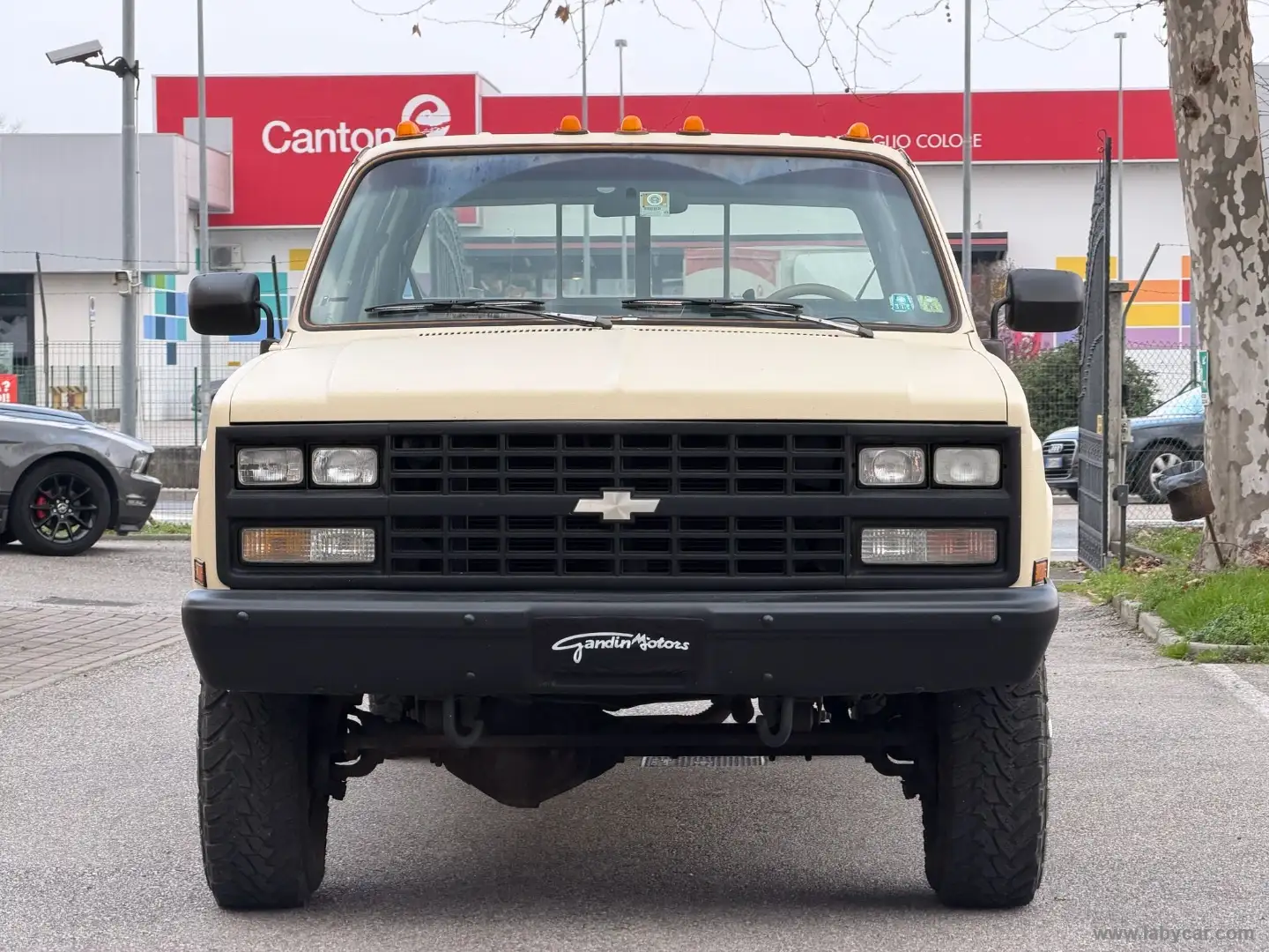 Chevrolet K30 V3500 GPL–4X4–6 POSTI Beige - 2