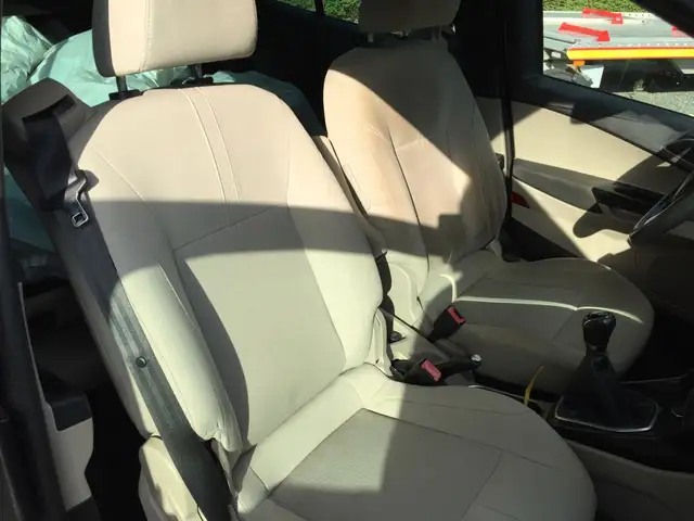 Ford B-Max view 9