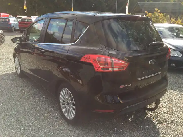 Ford B-Max view 5