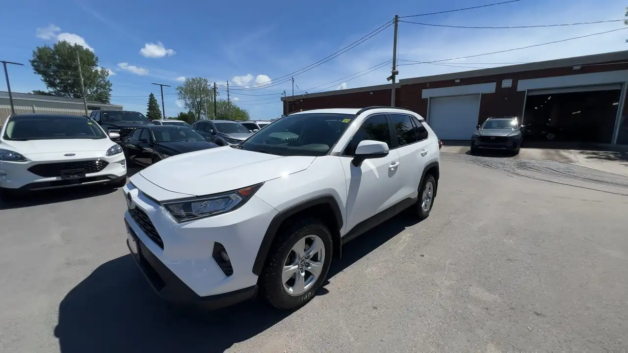 Toyota RAV 4 снимка Toyota RAV 4
