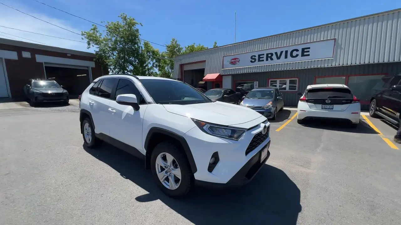 Toyota RAV 4 снимка Toyota RAV 4