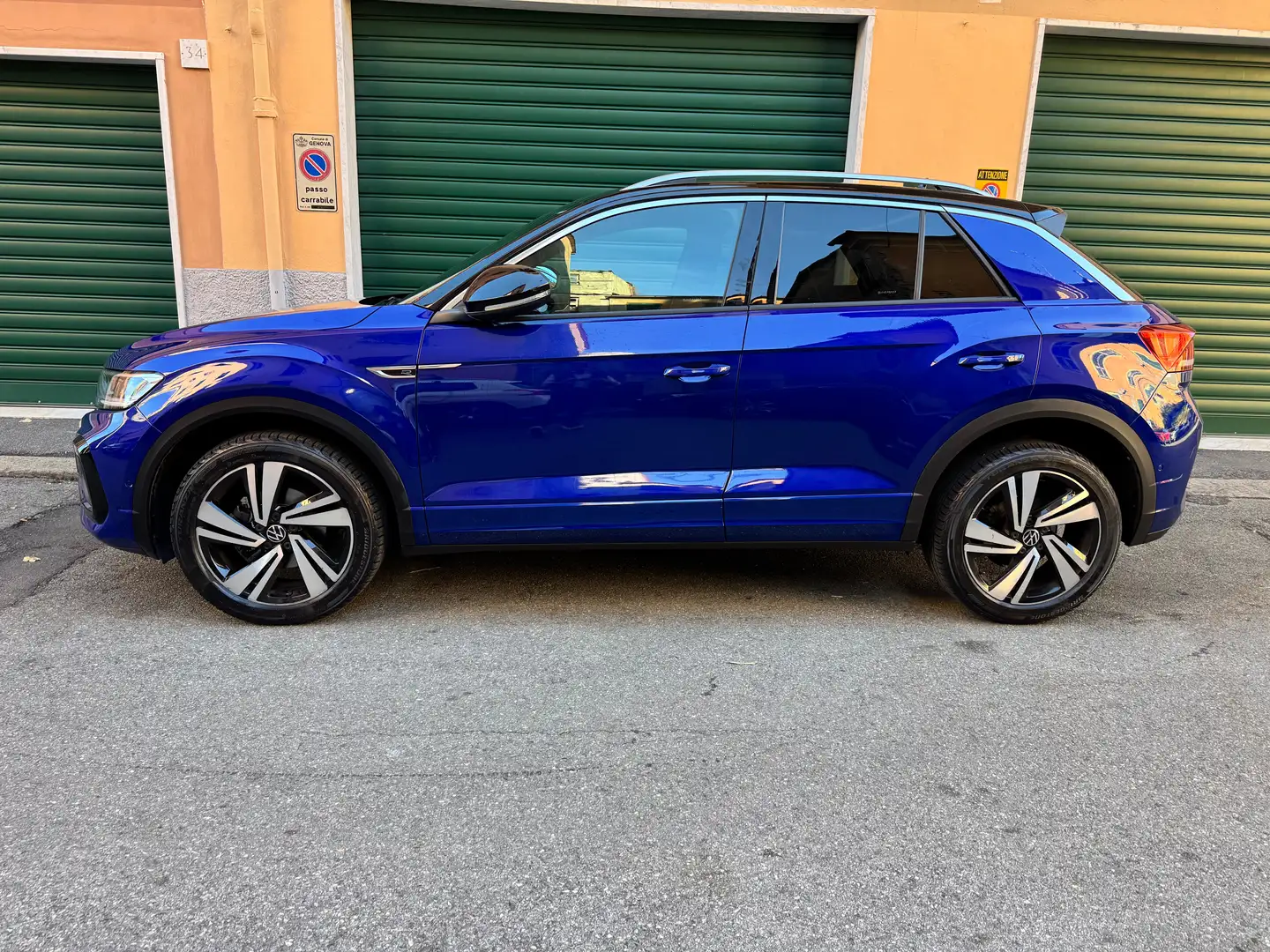 Volkswagen T-Roc T-Roc I 2022 1.0 tsi R-Line 110cv Bleu - 1