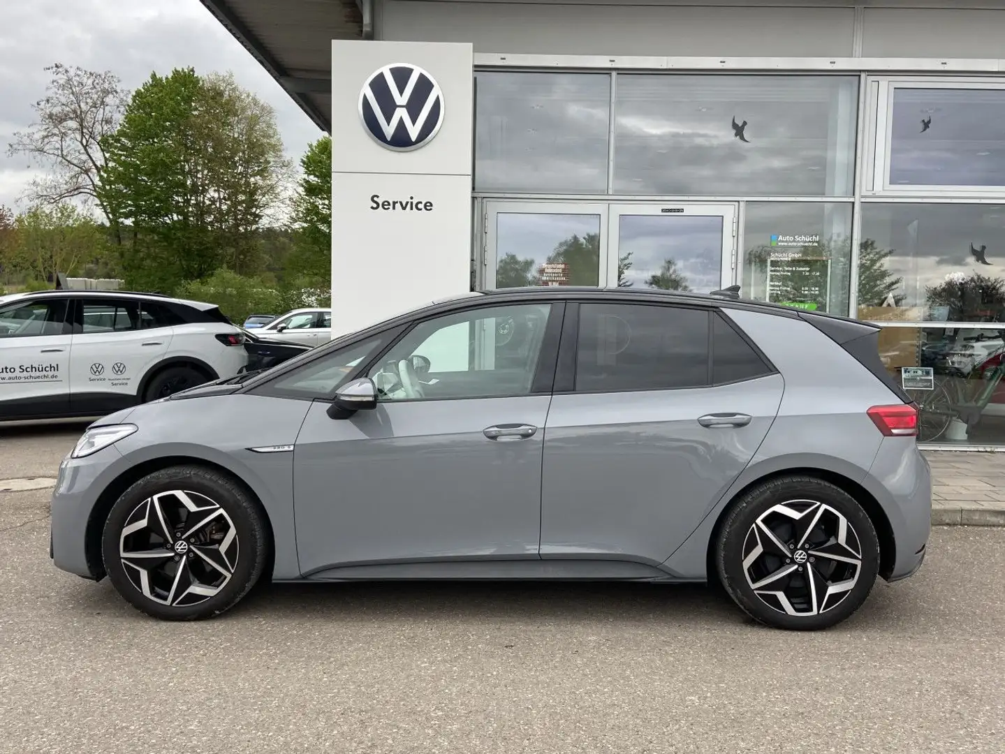 Volkswagen ID.3 PRO-S Tour 82-KWH+WÄRMEPUMPE+NAVI+LED+CCS+ Grau - 2