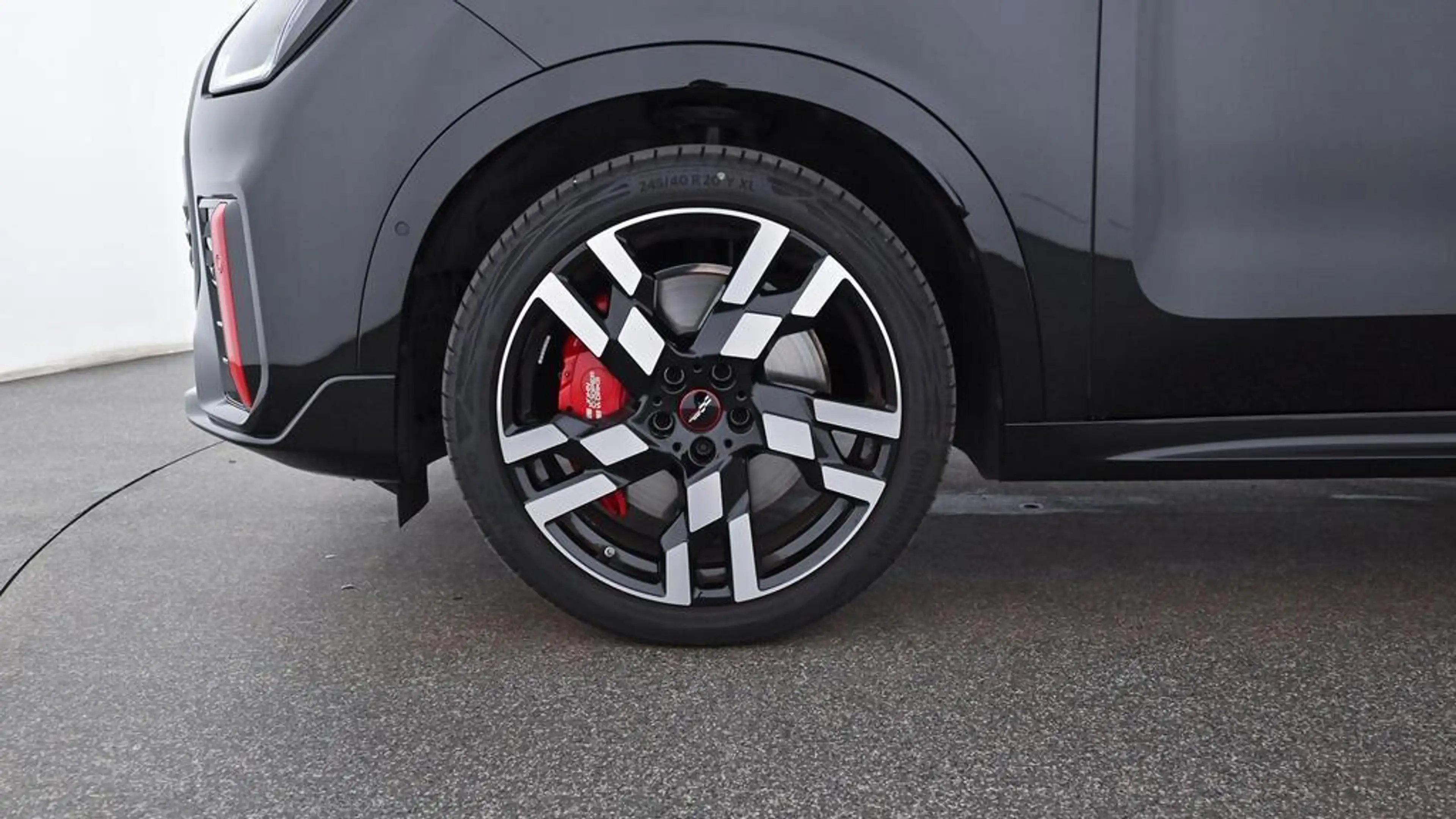 MINI JCW Countryman All4 John Cooper Works Trim — photo 12