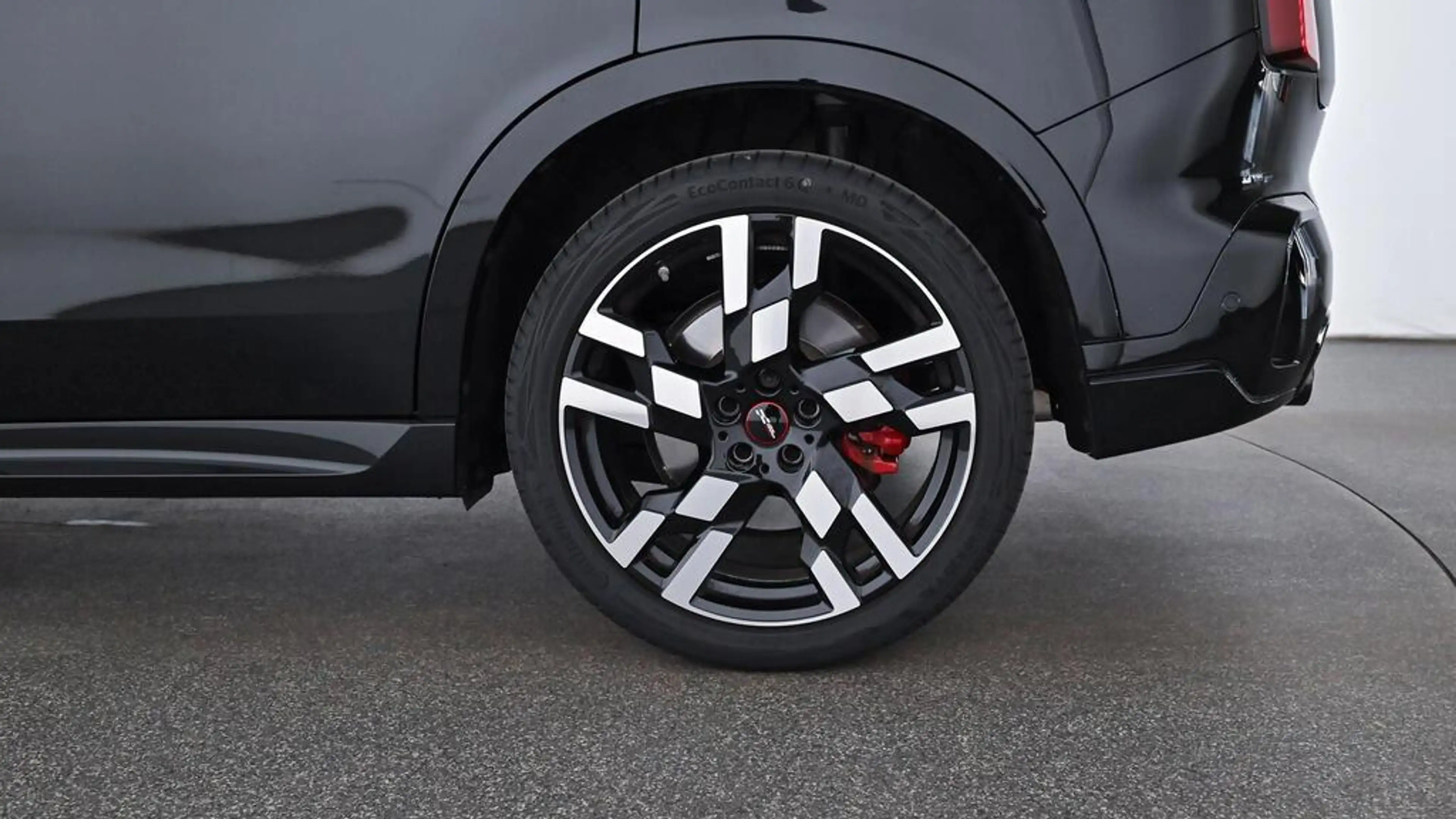 MINI JCW Countryman All4 John Cooper Works Trim — photo 13