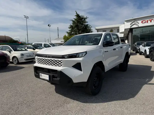 Toyota Hilux 2.8 D-4D 48V A/T 4WD DC