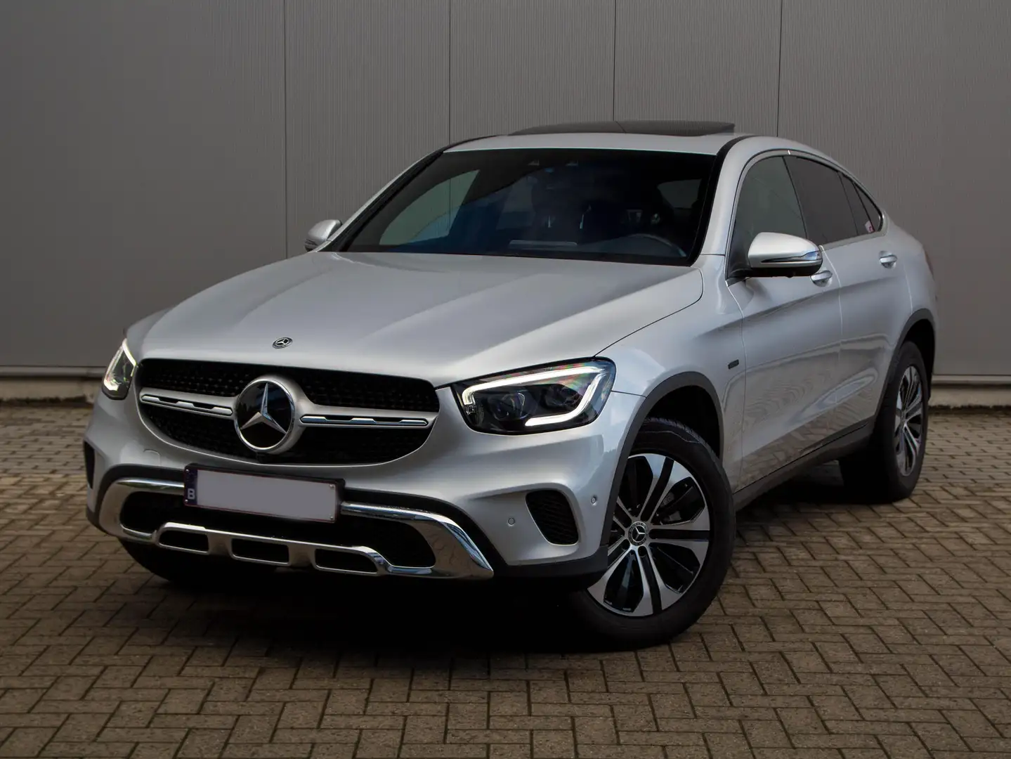 Mercedes-Benz GLC 300 GLC-Coupe 300 e 4Matic 9G-TRONIC Exclusive Zilver - 2
