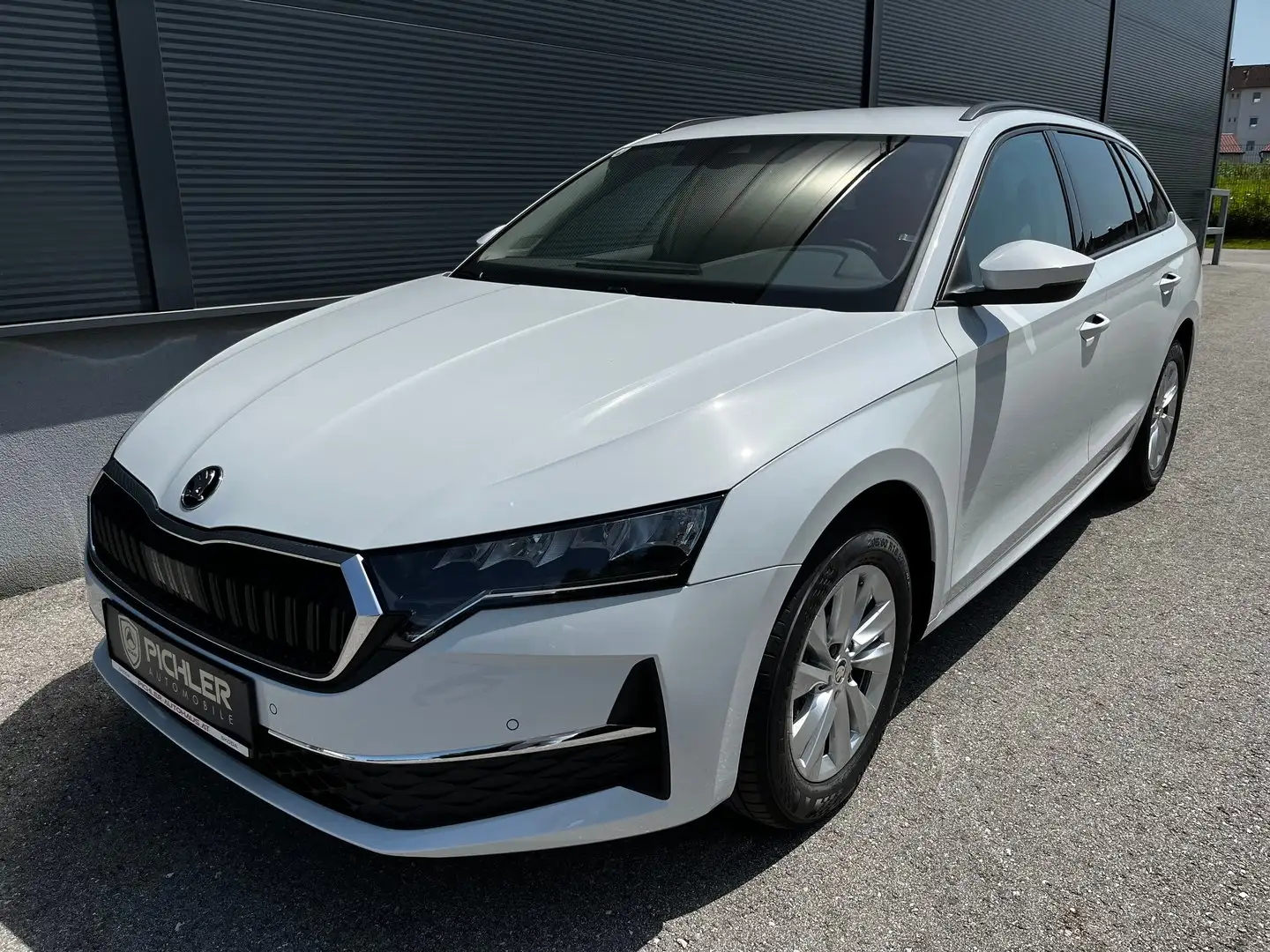 Skoda Octavia Selection TDI DSG Wit - 1