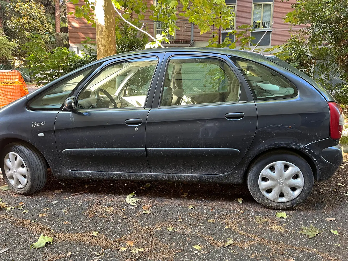 Citroen Xsara Xsara Picasso Picasso 2.0 hdi Classique Pack Noir - 2