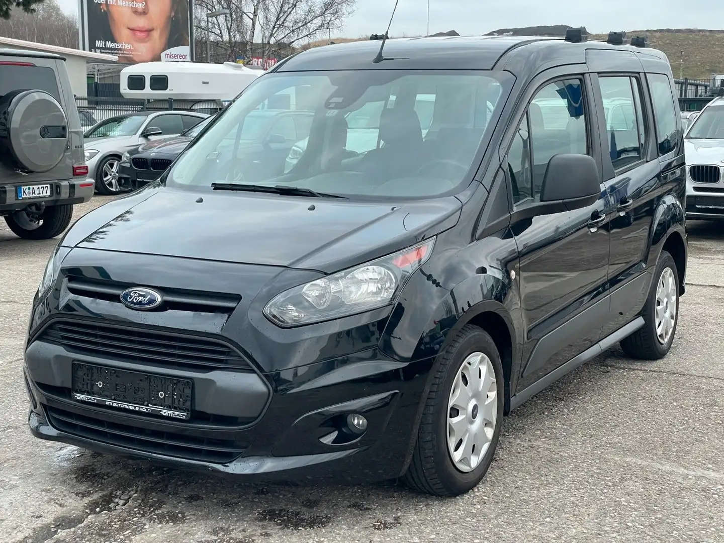 Ford Tourneo Connect Trend/ 1 HAND Black - 1