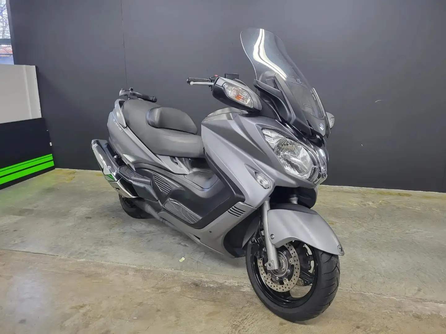 Suzuki Burgman 650 AN - 1