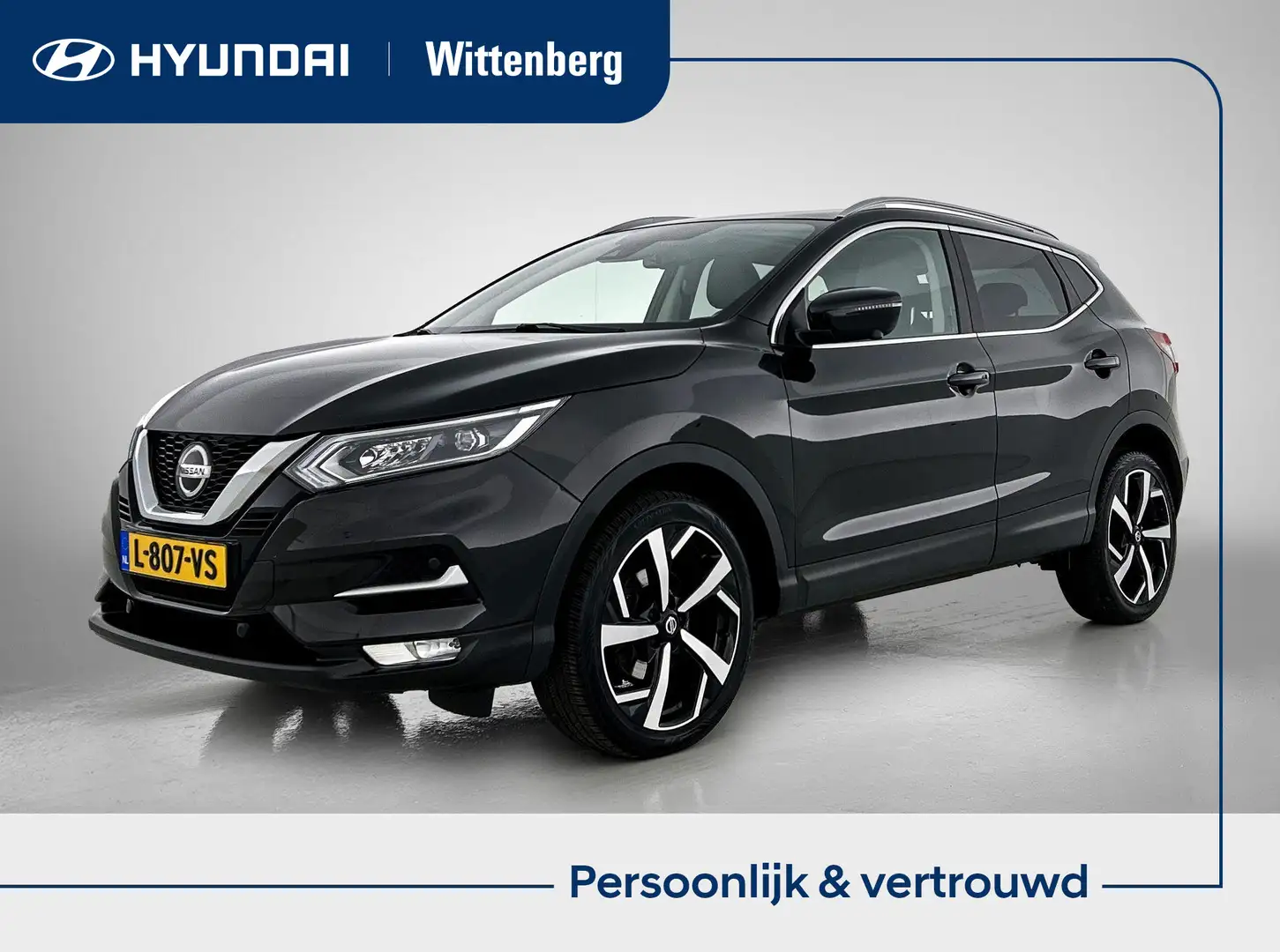 Nissan Qashqai 1.3 DIG-T Premium Edition Panorama dak | voorstoel Zwart - 1