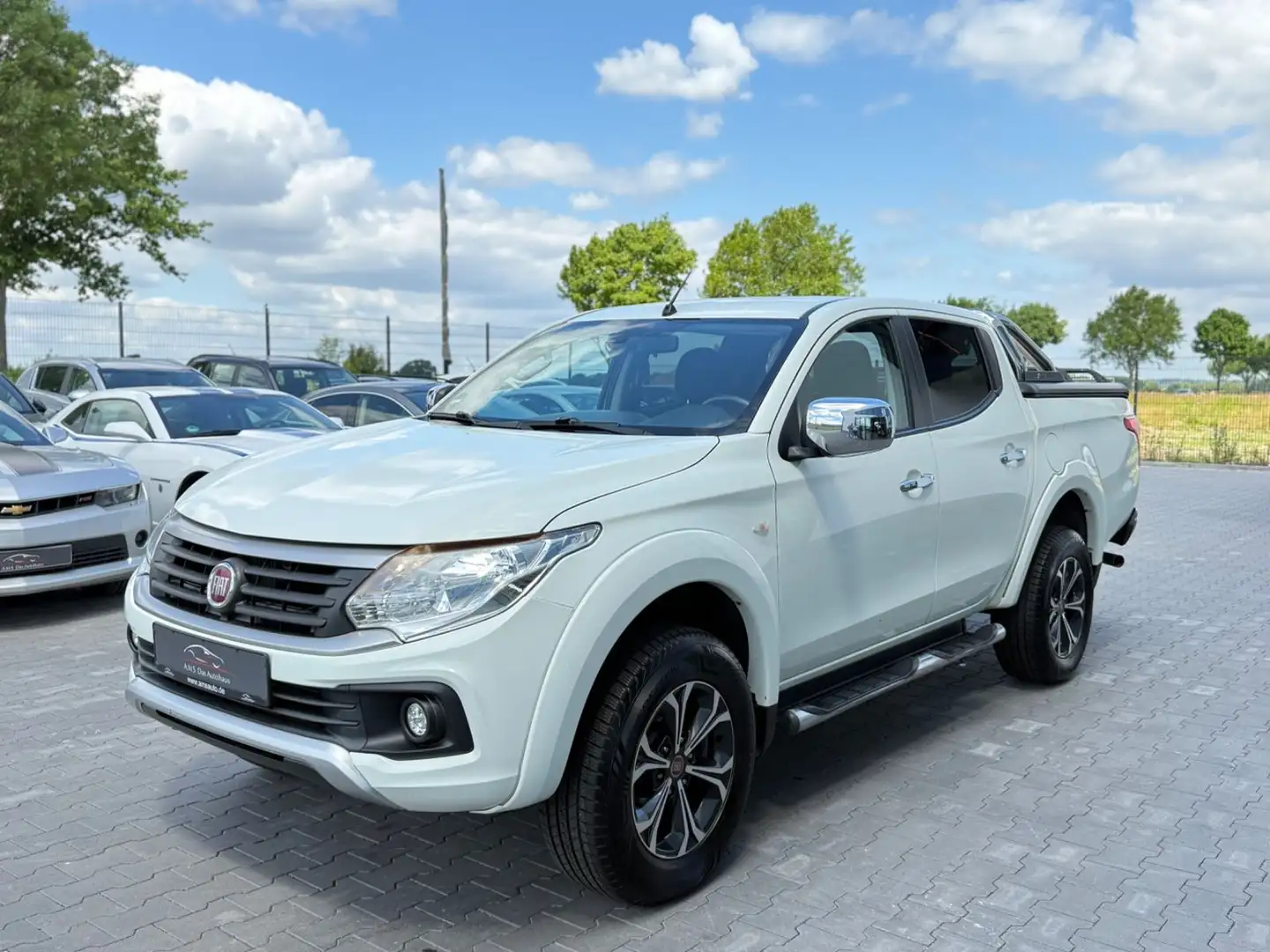 Fiat Fullback 2.4 JTD Aut. Double Cab LX Prof.Launch Weiß - 1