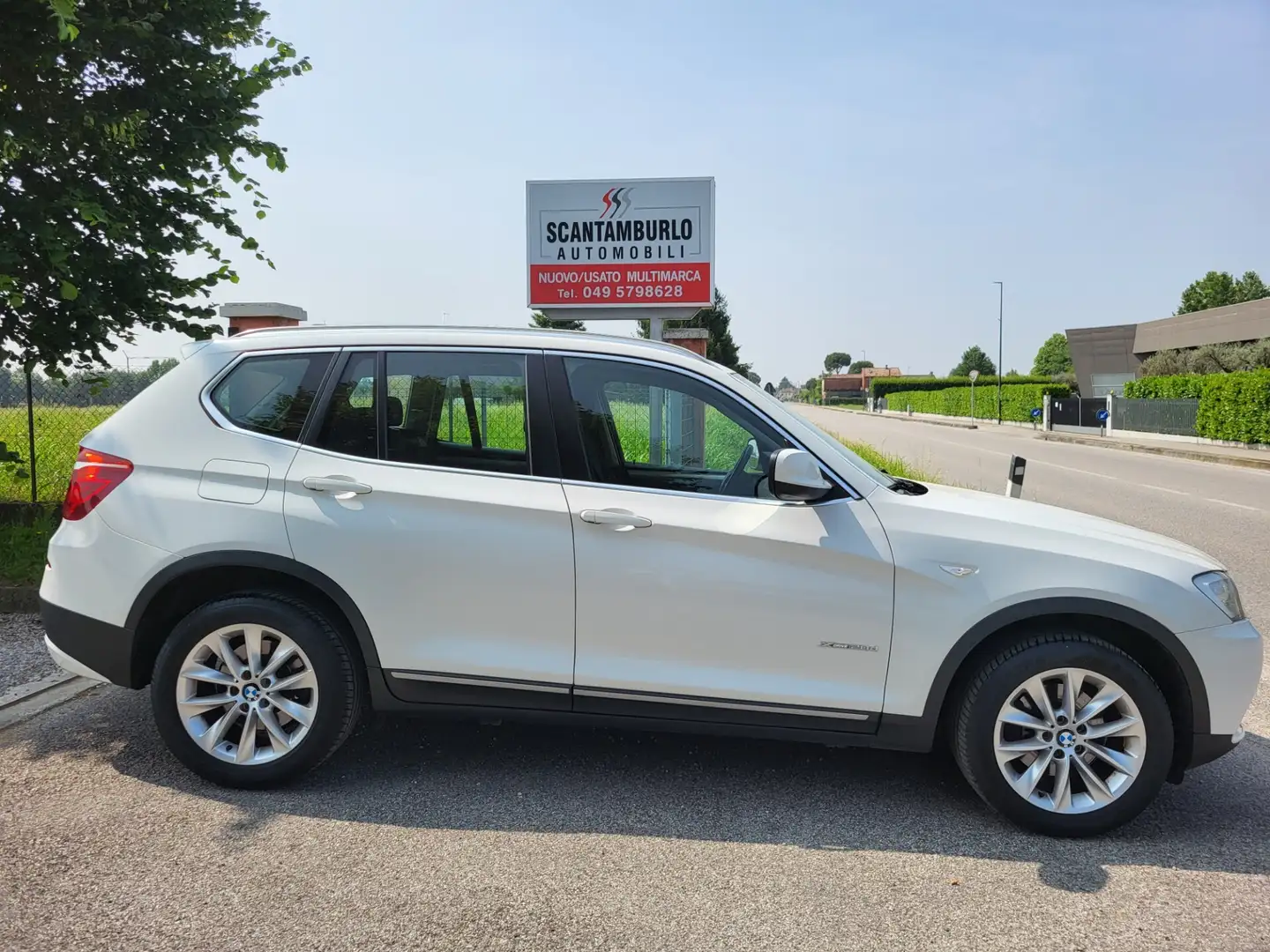 BMW X3 xDrive20d Futura Bílá - 1
