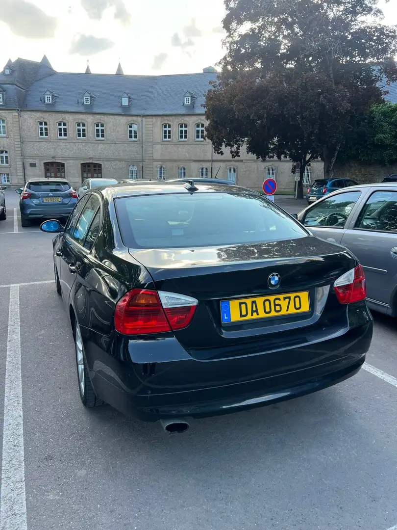 BMW 320 320d DPF Touring Edition Fleet Noir - 1