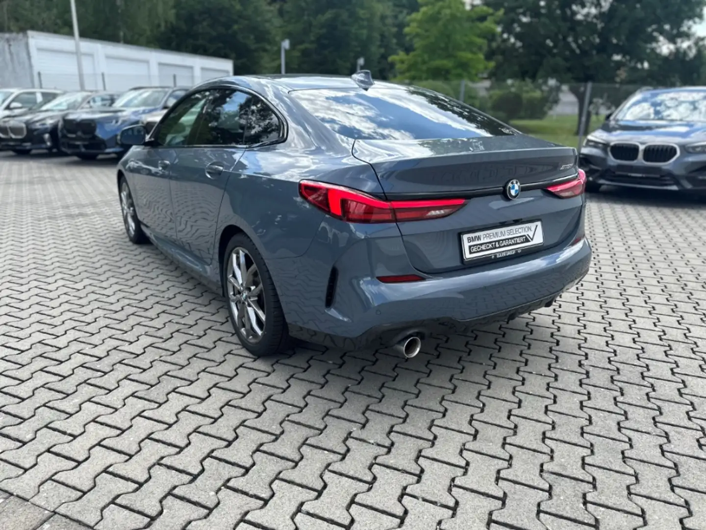 BMW 218 Gran Coupe i DKG M Sport Pano Travel+Comf.Pak. HiF Grau - 2