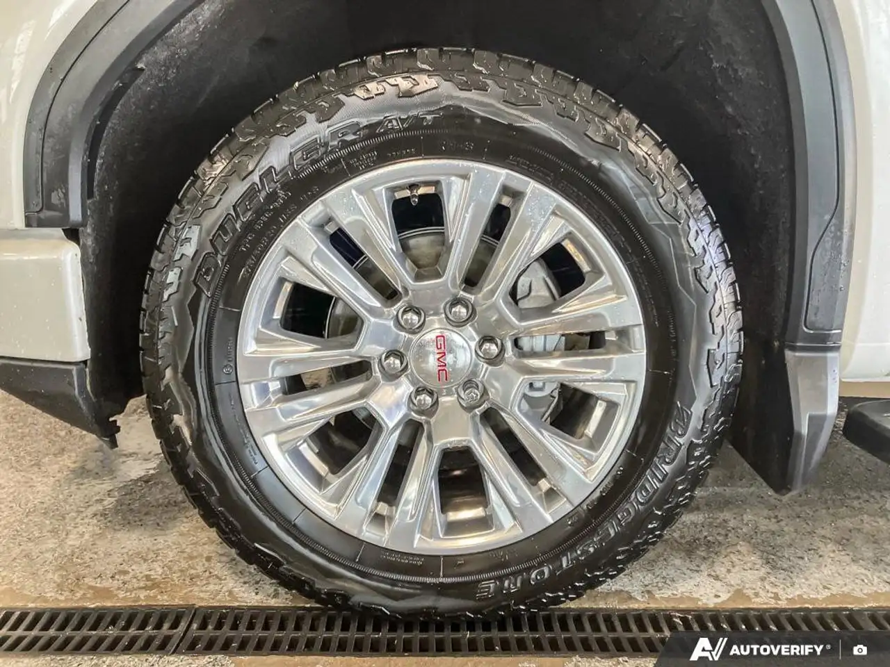 GMC Sierra 1500 снимка GMC Sierra 1500