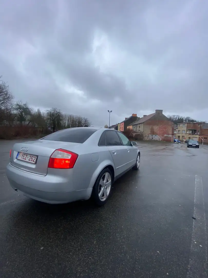Audi A4 1.9 TDi (Fleet) Grijs - 2