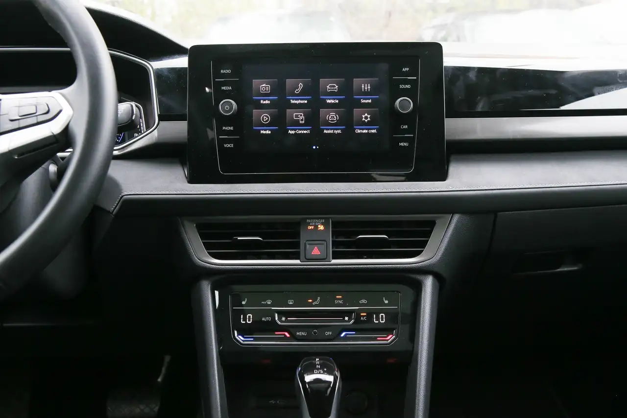 Volkswagen Taos снимка Volkswagen Taos