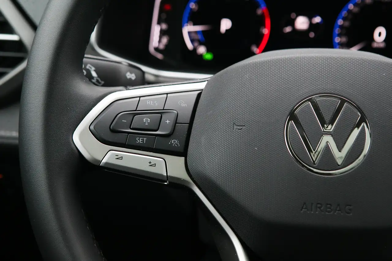 Volkswagen Taos снимка Volkswagen Taos