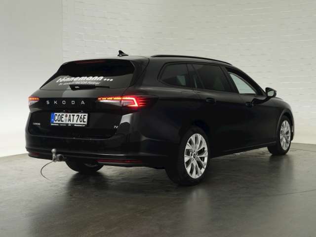 Skoda Superb COMBI SELECTION iV DSG+AHK+MATRIX LED+SITZHEIZUNG