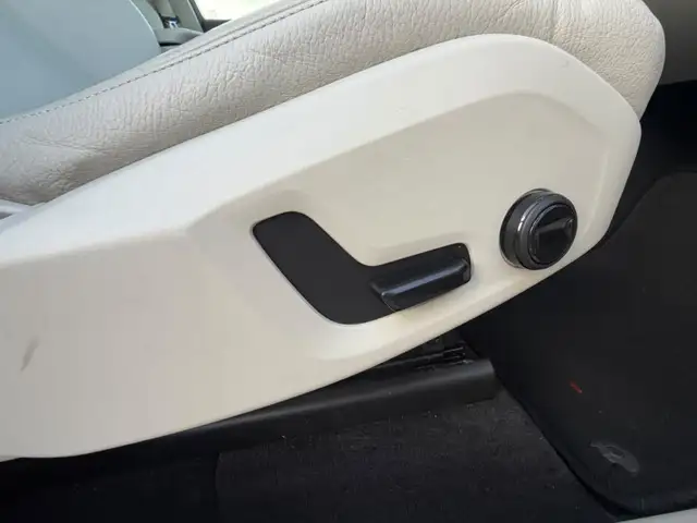 Volvo XC60 view 20