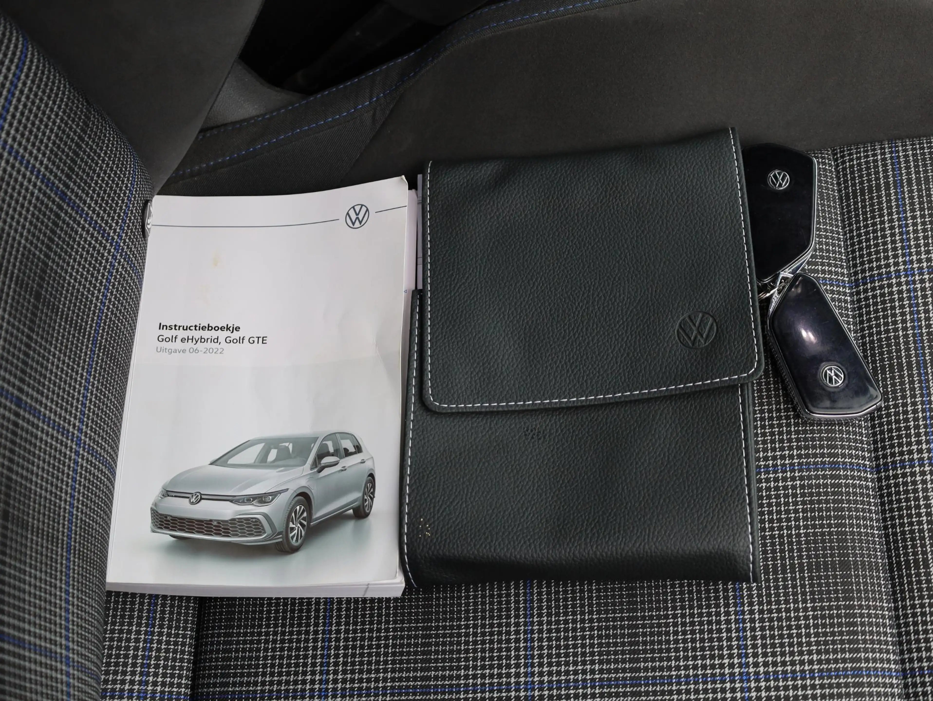 Volkswagen Golf GTE 1.4 eHybrid 245PK | Virtual | Carplay/Android | LE — photo 16