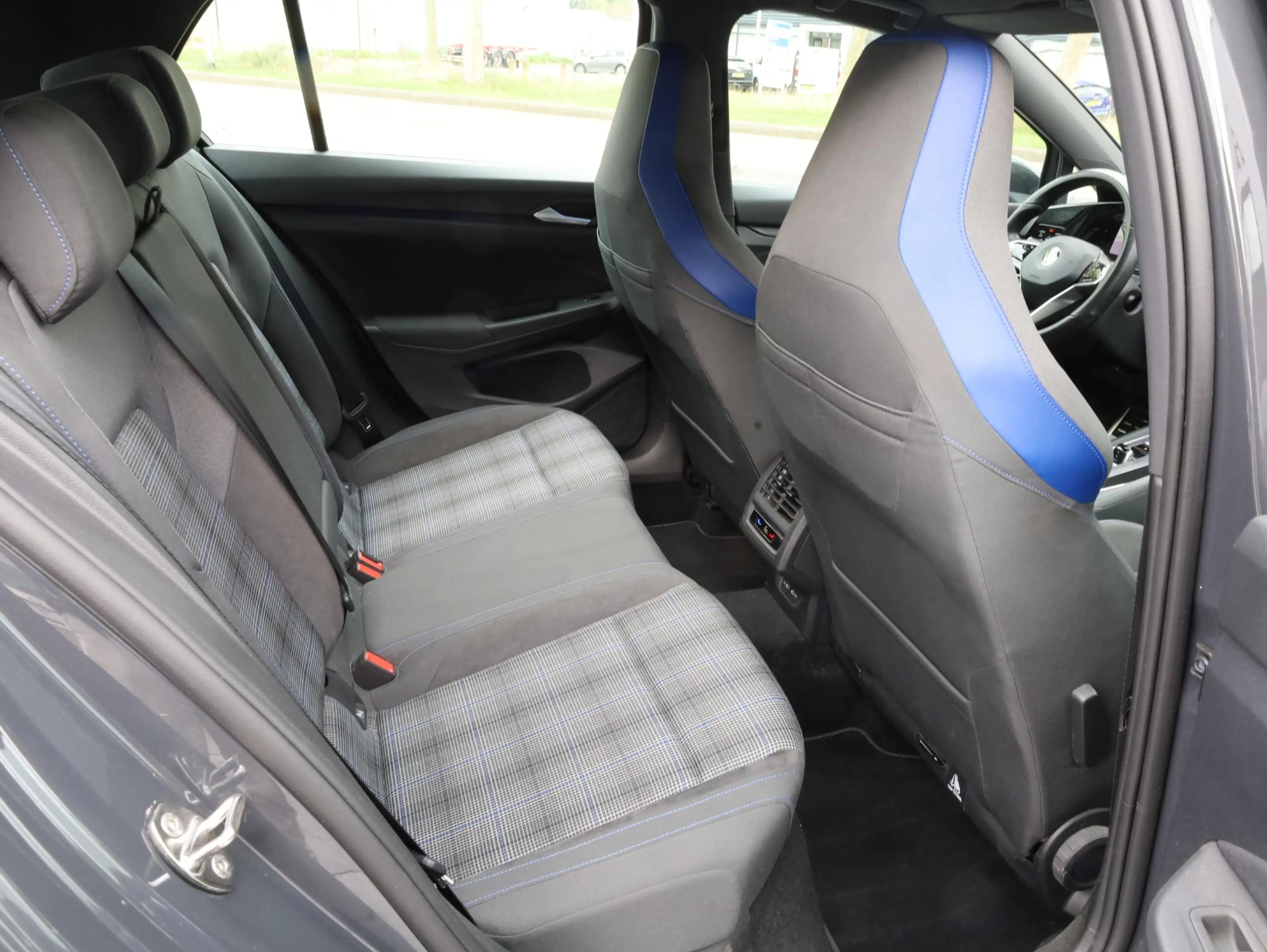 Volkswagen Golf GTE 1.4 eHybrid 245PK | Virtual | Carplay/Android | LE — photo 28