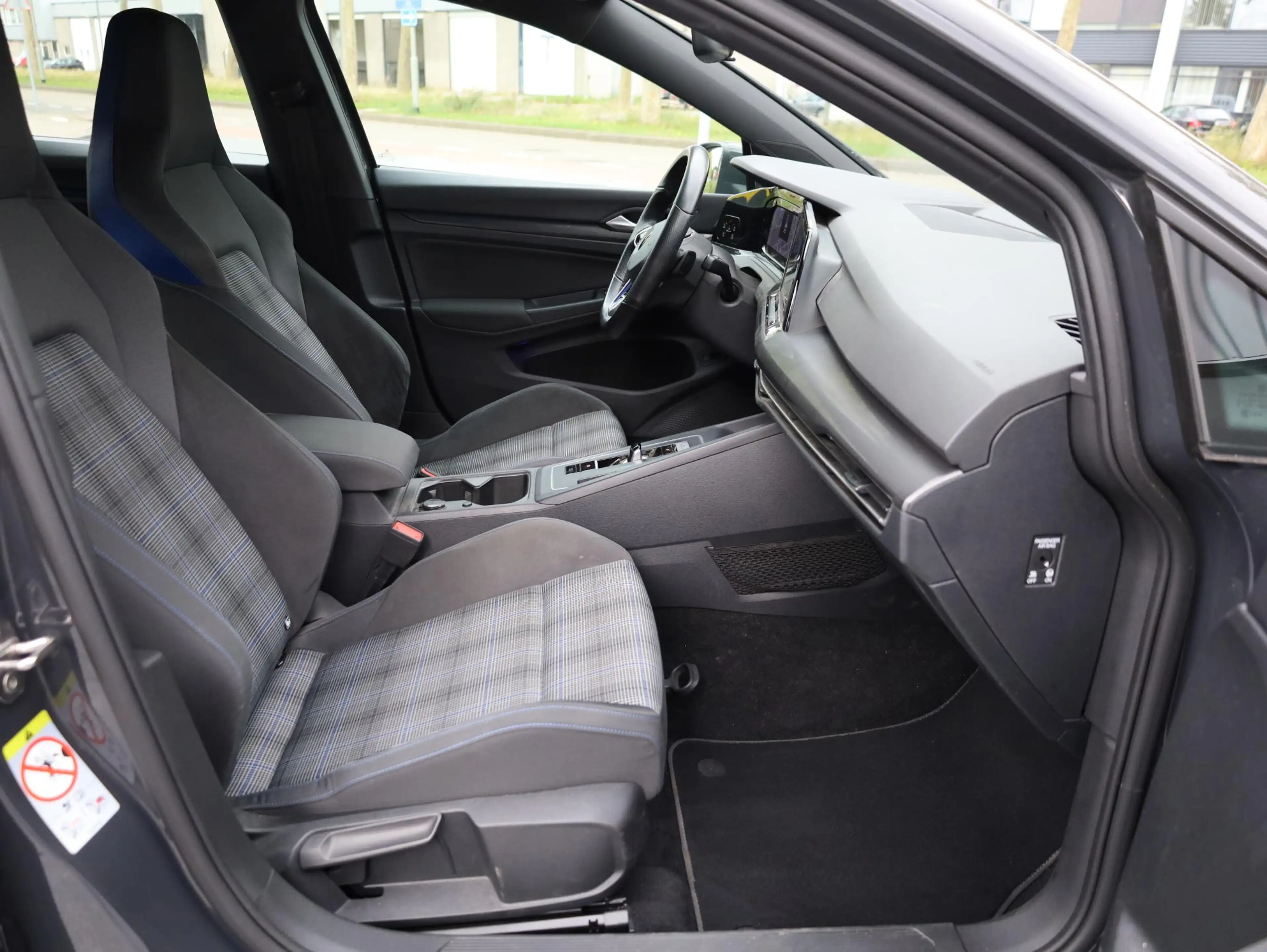 Volkswagen Golf GTE 1.4 eHybrid 245PK | Virtual | Carplay/Android | LE — photo 27