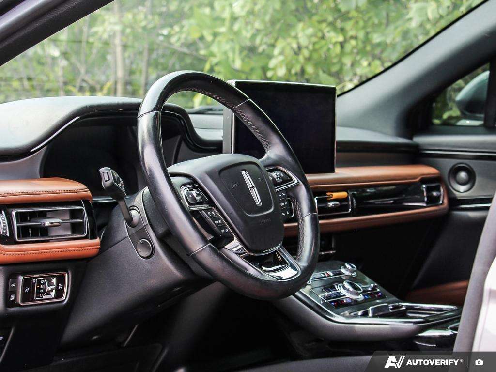 used 2023 Lincoln Nautilus car, priced at $39,800