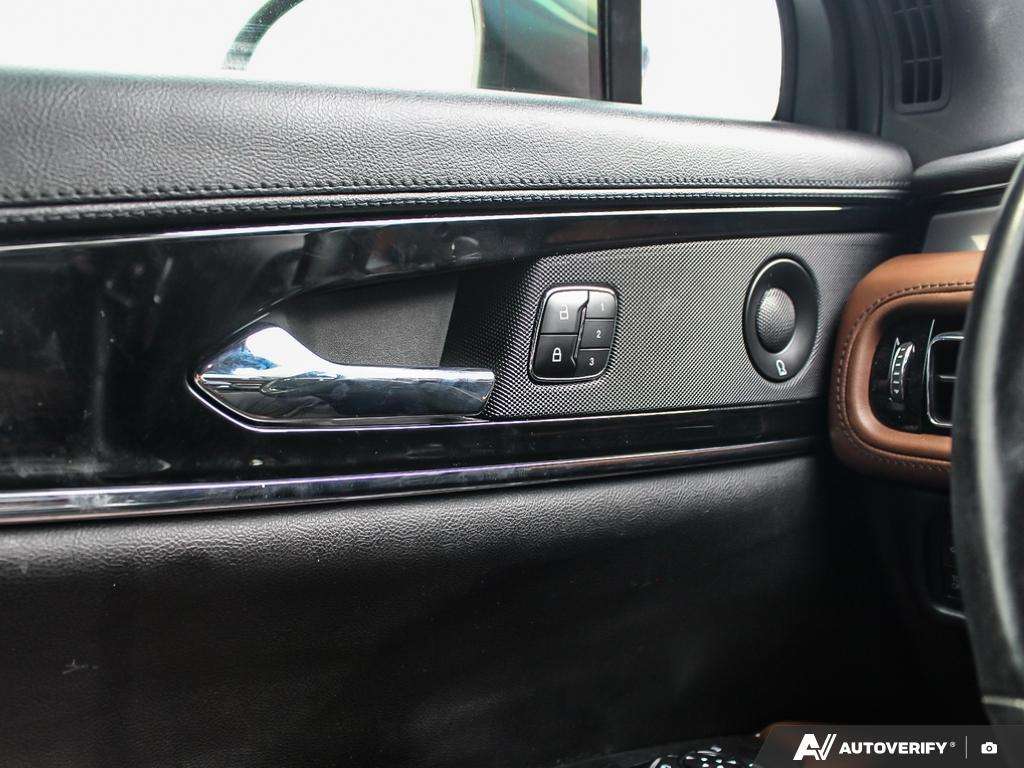 used 2023 Lincoln Nautilus car, priced at $39,800