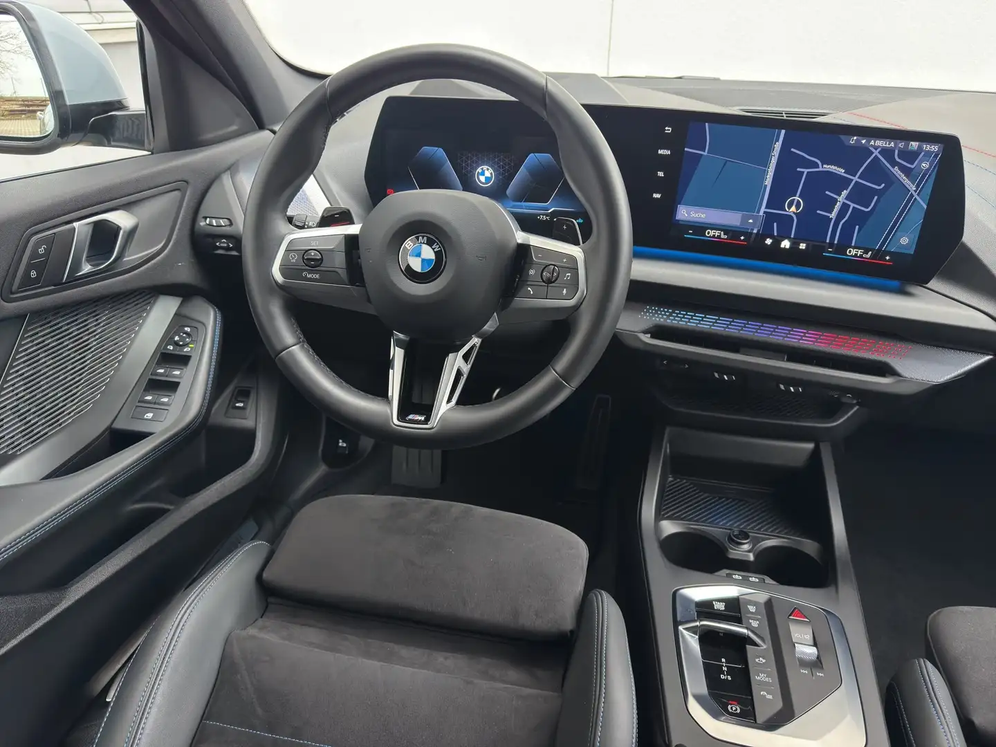 BMW 118 d Limousine Adapt.LED ParkAs+ DrivAs SHZ HUD Grau - 2