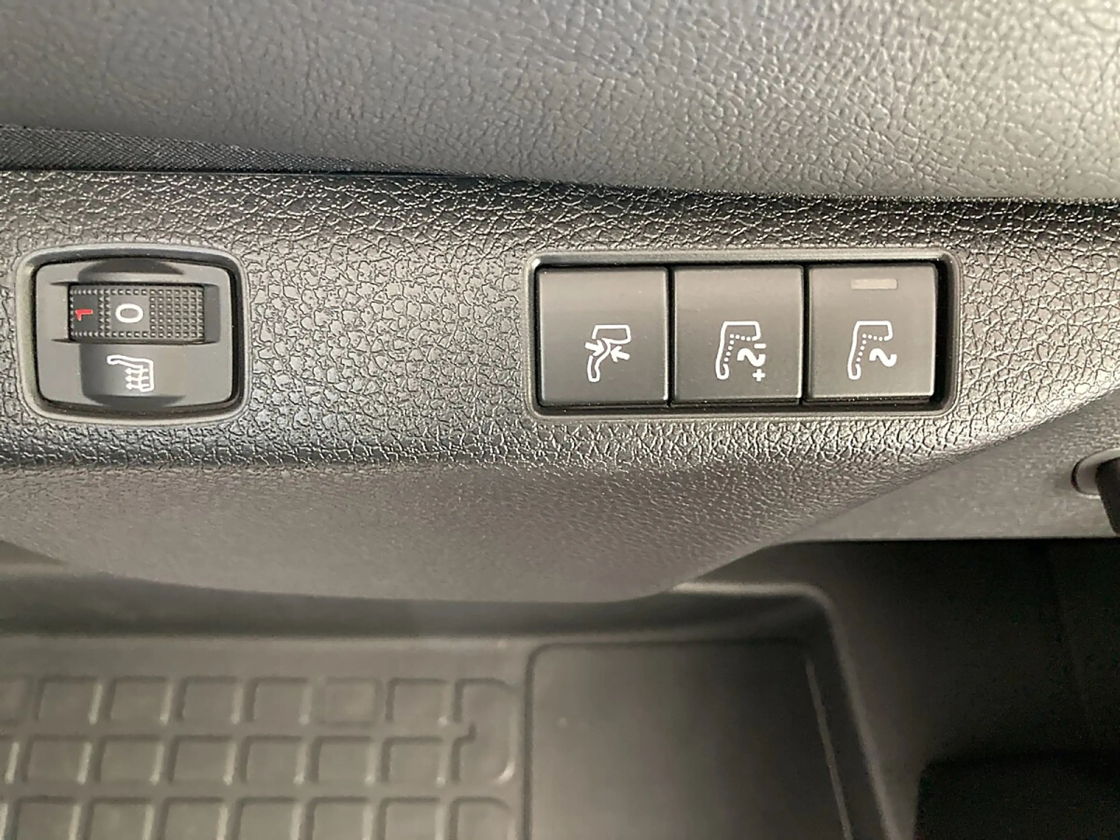Opel Zafira 2,2 Diesel L GS Aut. + 7 Sitzer + Extras! — photo 12