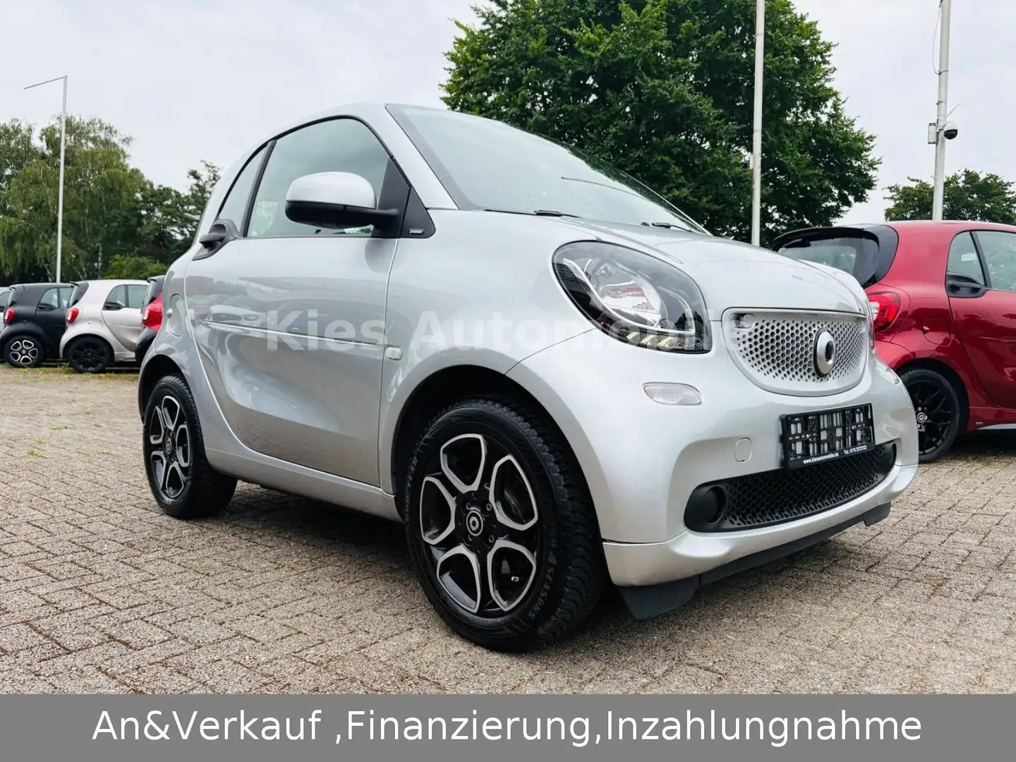 smart forTwo Passion 90Ps AUTOM/PANO/SITZH/KLIMA/1.HAN Silber - 2