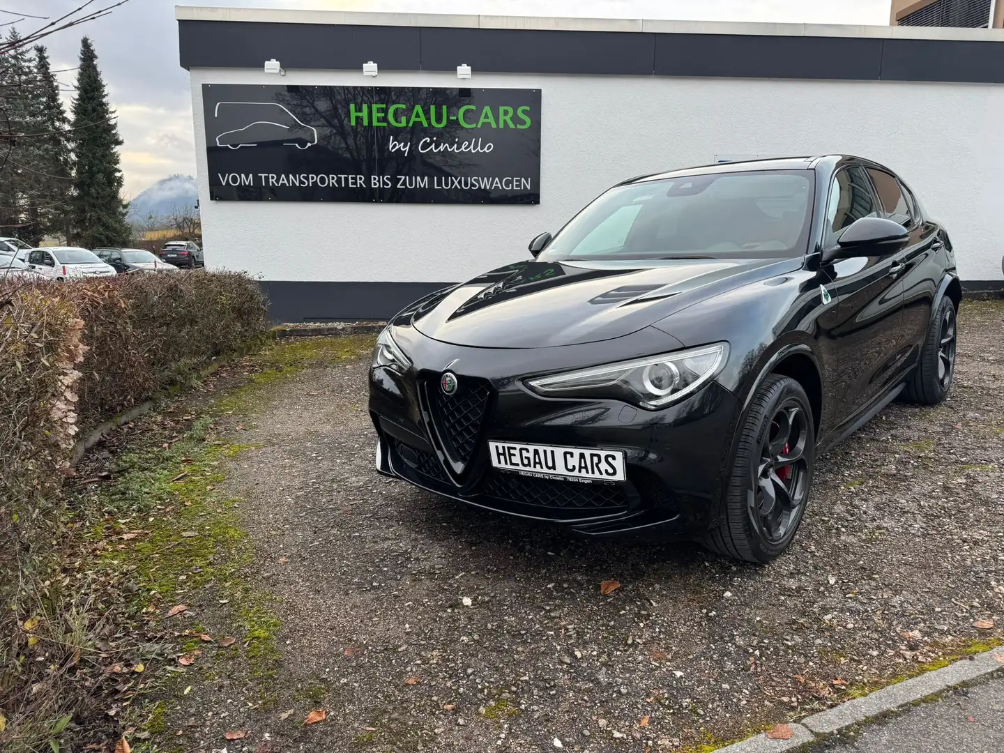 Alfa Romeo Stelvio Quadrifoglio Q4*Harman Kardon*Pano*Kamera*el. Sitz Noir - 1