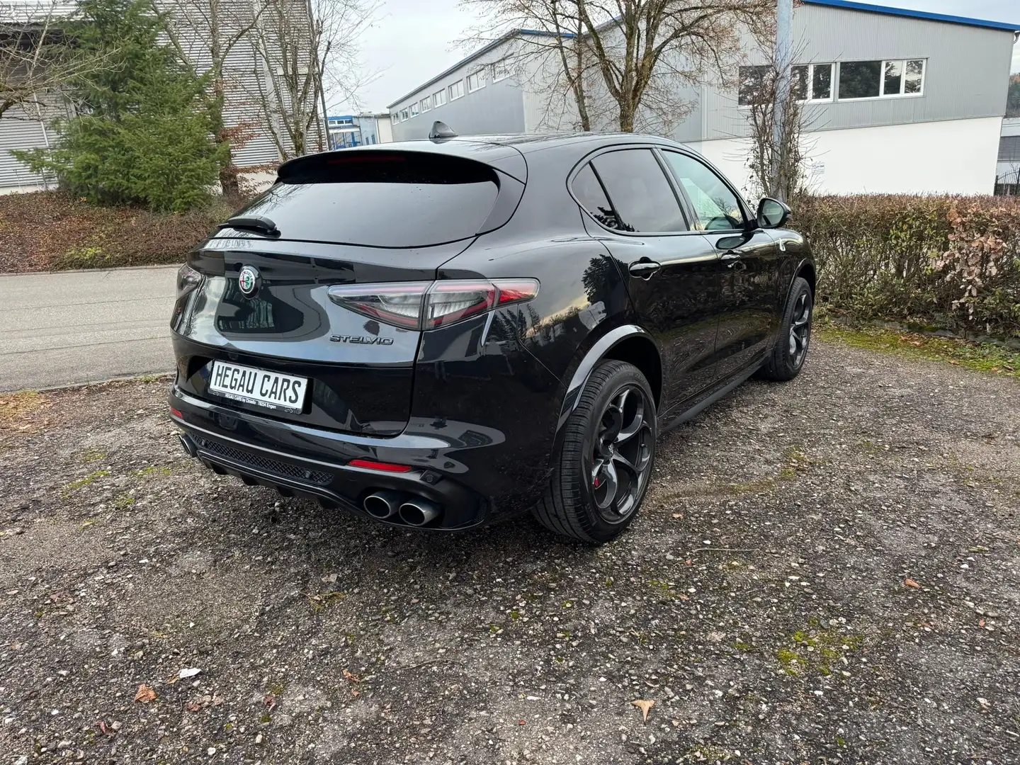 Alfa Romeo Stelvio Quadrifoglio Q4*Harman Kardon*Pano*Kamera*el. Sitz Noir - 2