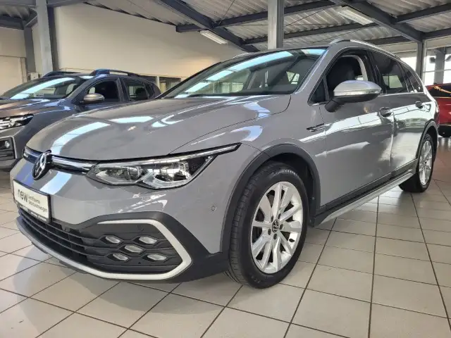 Volkswagen Golf Alltrack 4Motion 2,0 200PS AUTOMATIK !!! AKTIONSPREIS!!! WINTERRÄDER NAVI MATRIX LED STANDHEIZ