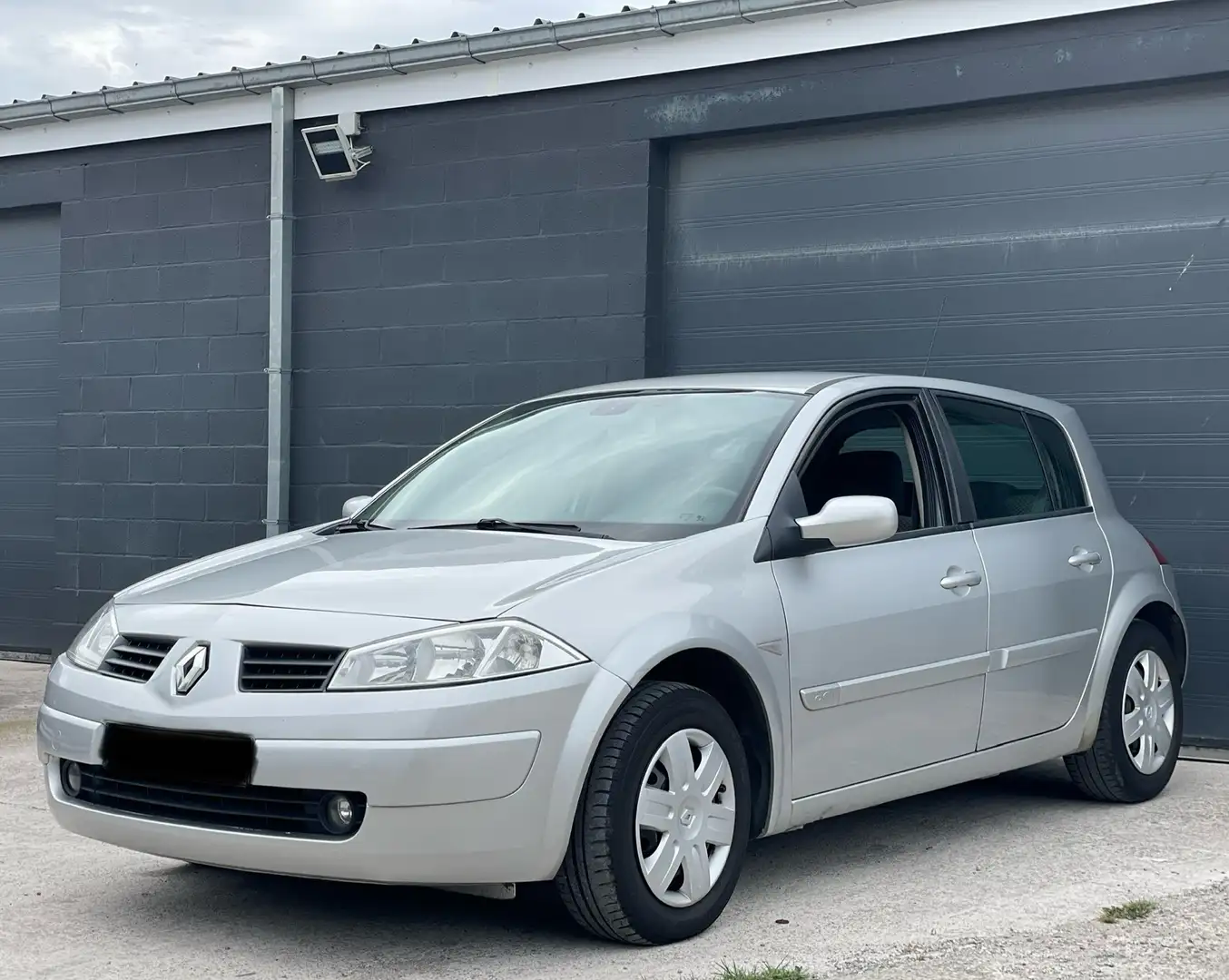 Renault Megane 1.5 dCi 1er Main prêt à immatriculer Zilver - 1
