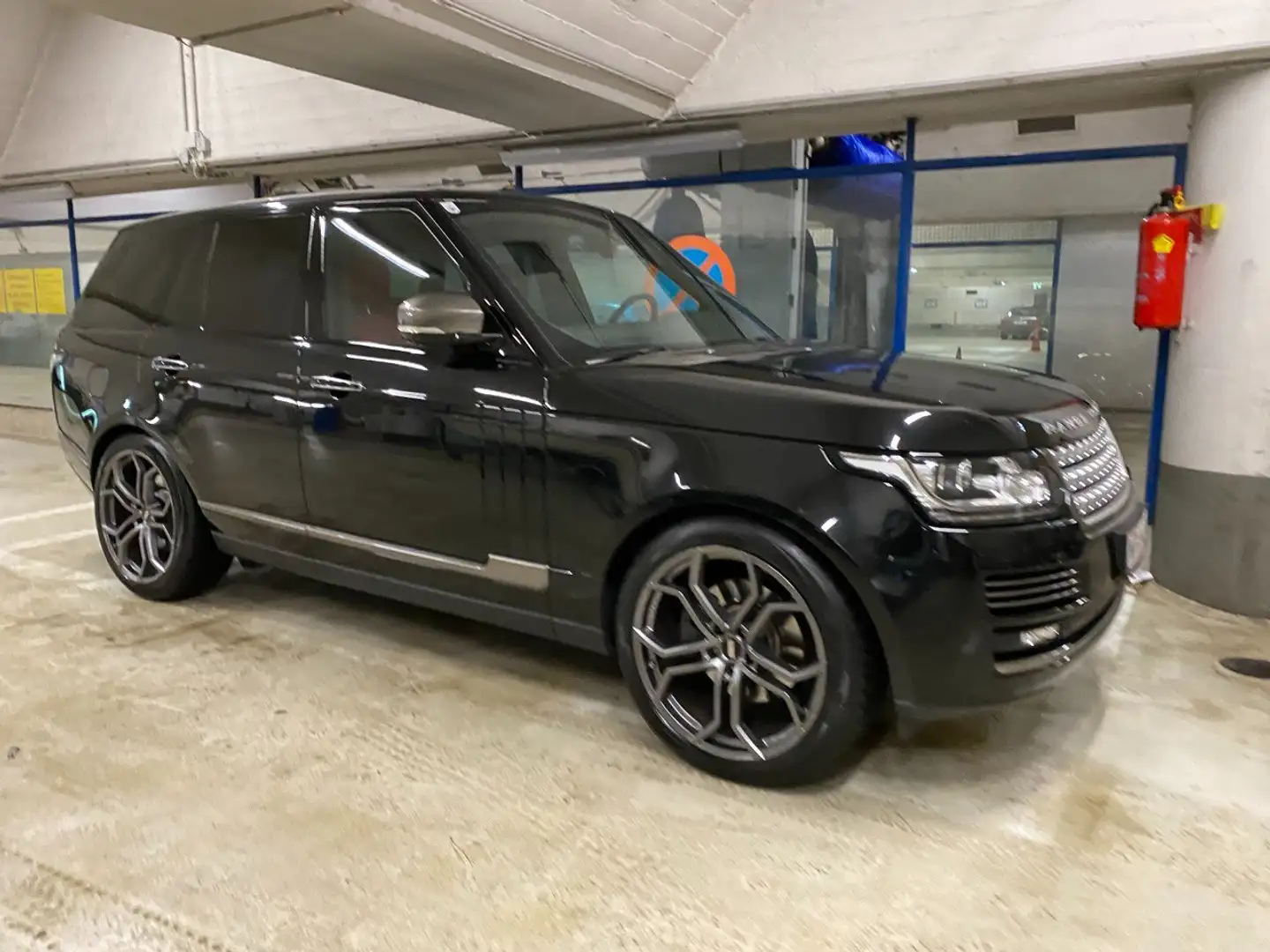 Land Rover Range Rover Range Rover 3,0 TDV6 Autobiography Schwarz - 1