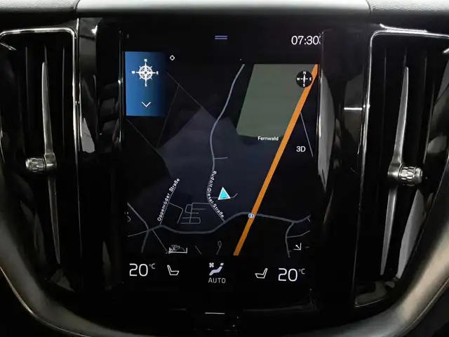 Volvo XC60 view 12