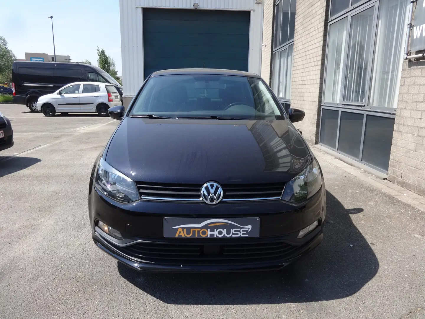 Volkswagen Polo 1.0i Trendline  42000 KM !!!!12 Maanden garantie Zwart - 1