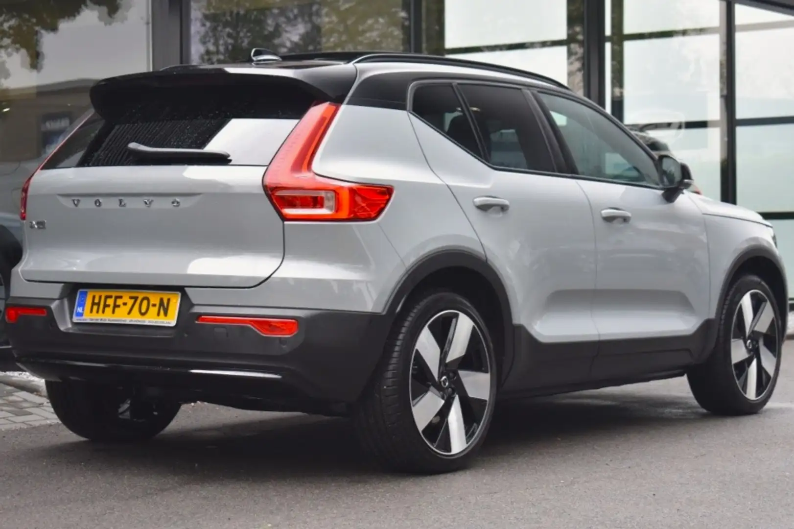 Volvo EX40 Extended Range Ultra 252pk/82kWh | Trekhaak | 20'' Gris - 2