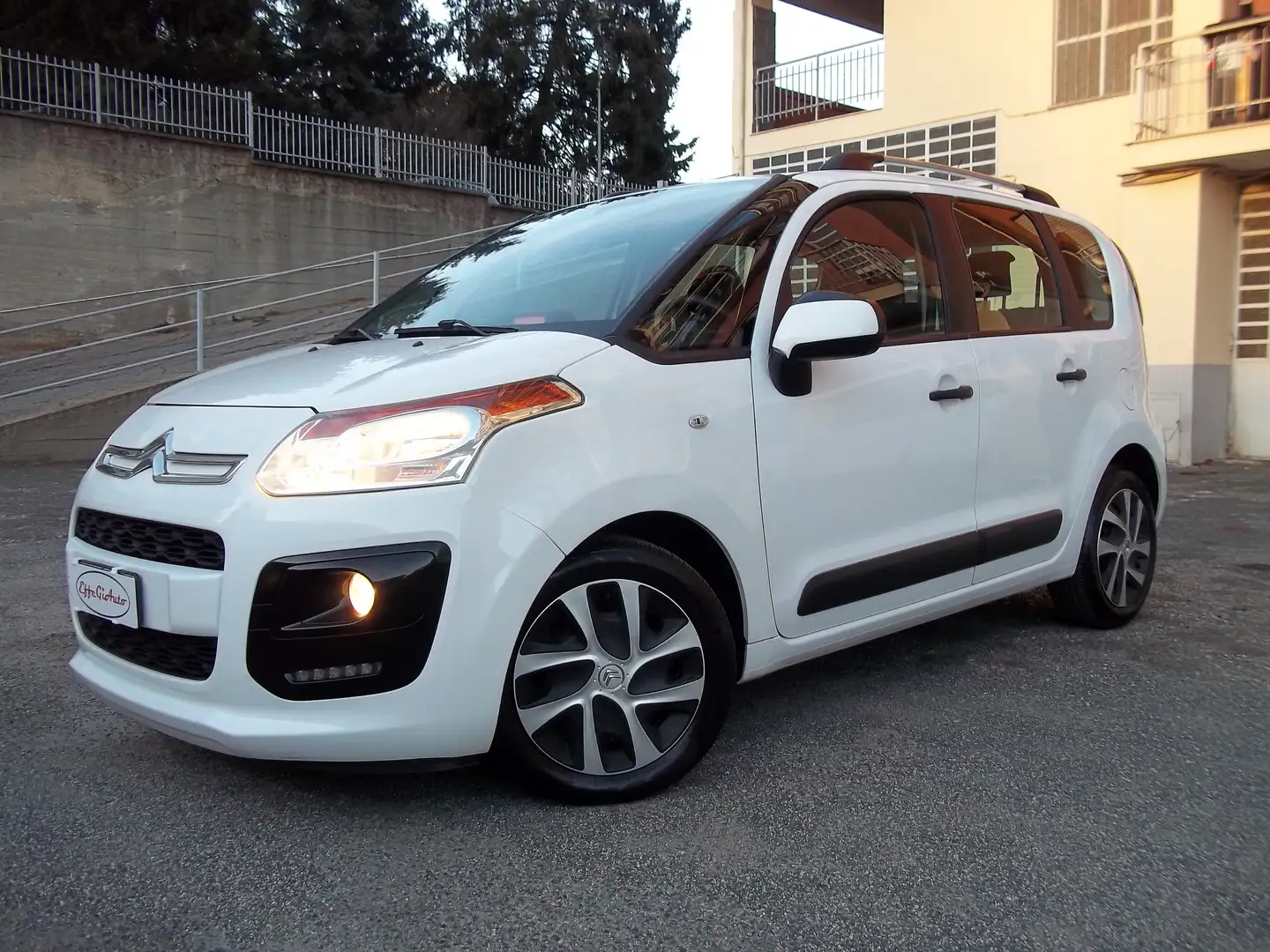 Citroen C3 Picasso 1.4 vti Seduction Gpl valido sino al 2035 Bianco - 1