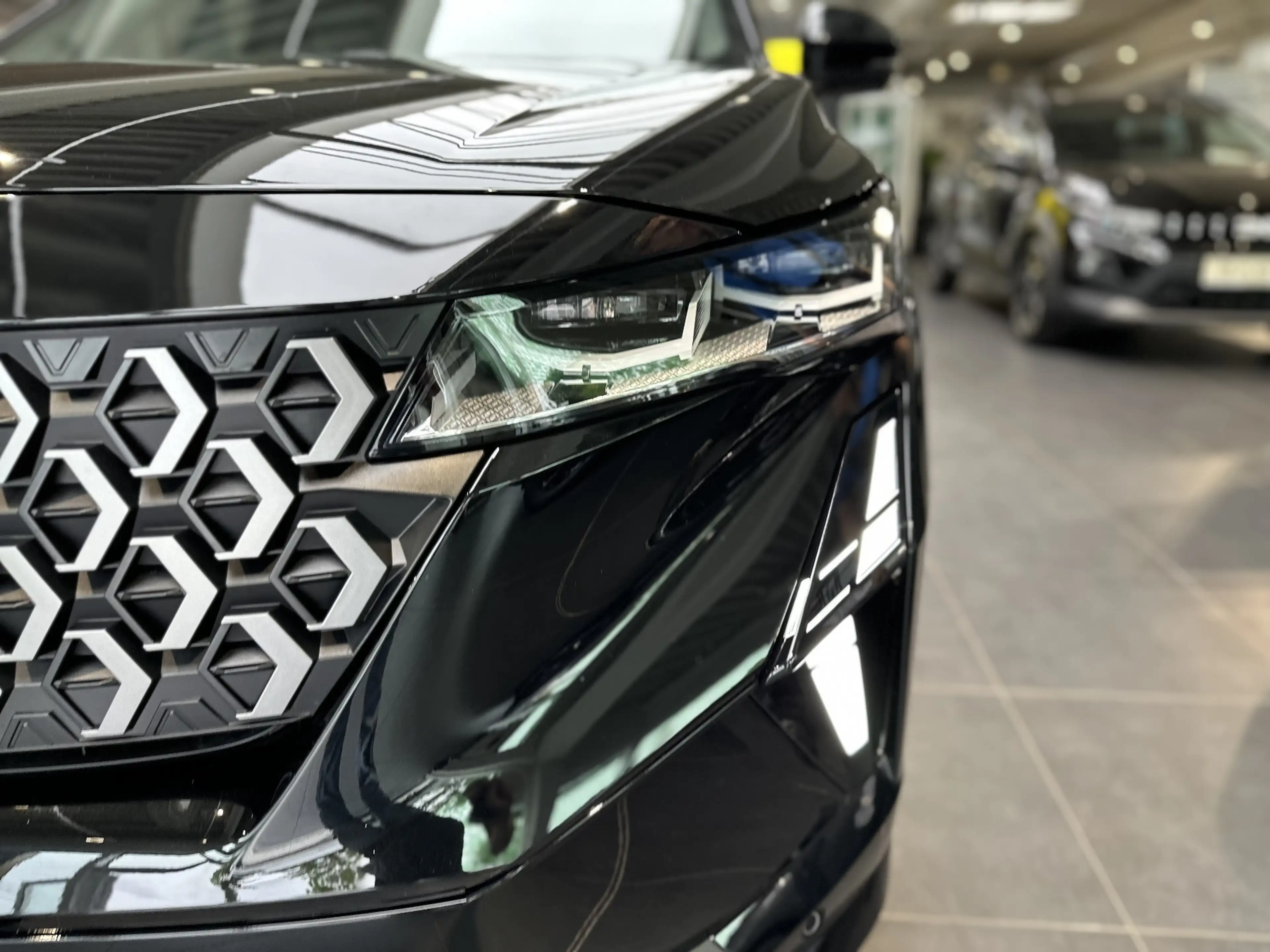 Renault Espace Techno Full Hybrid 200 PS — photo 3