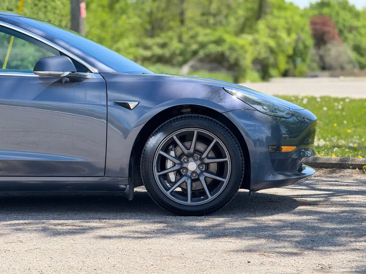 Tesla Model 3 photo Tesla Model 3