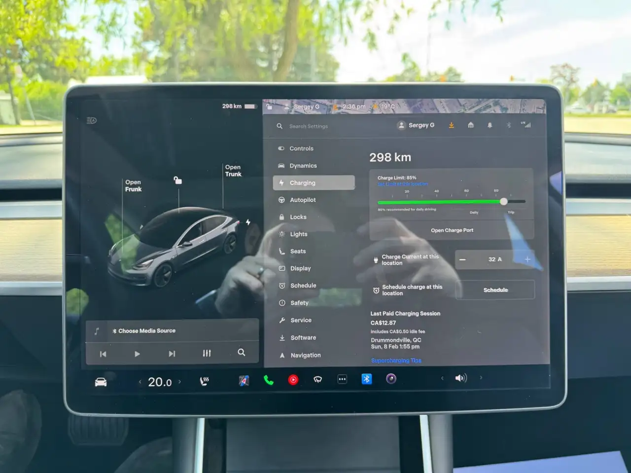 Tesla Model 3 photo Tesla Model 3