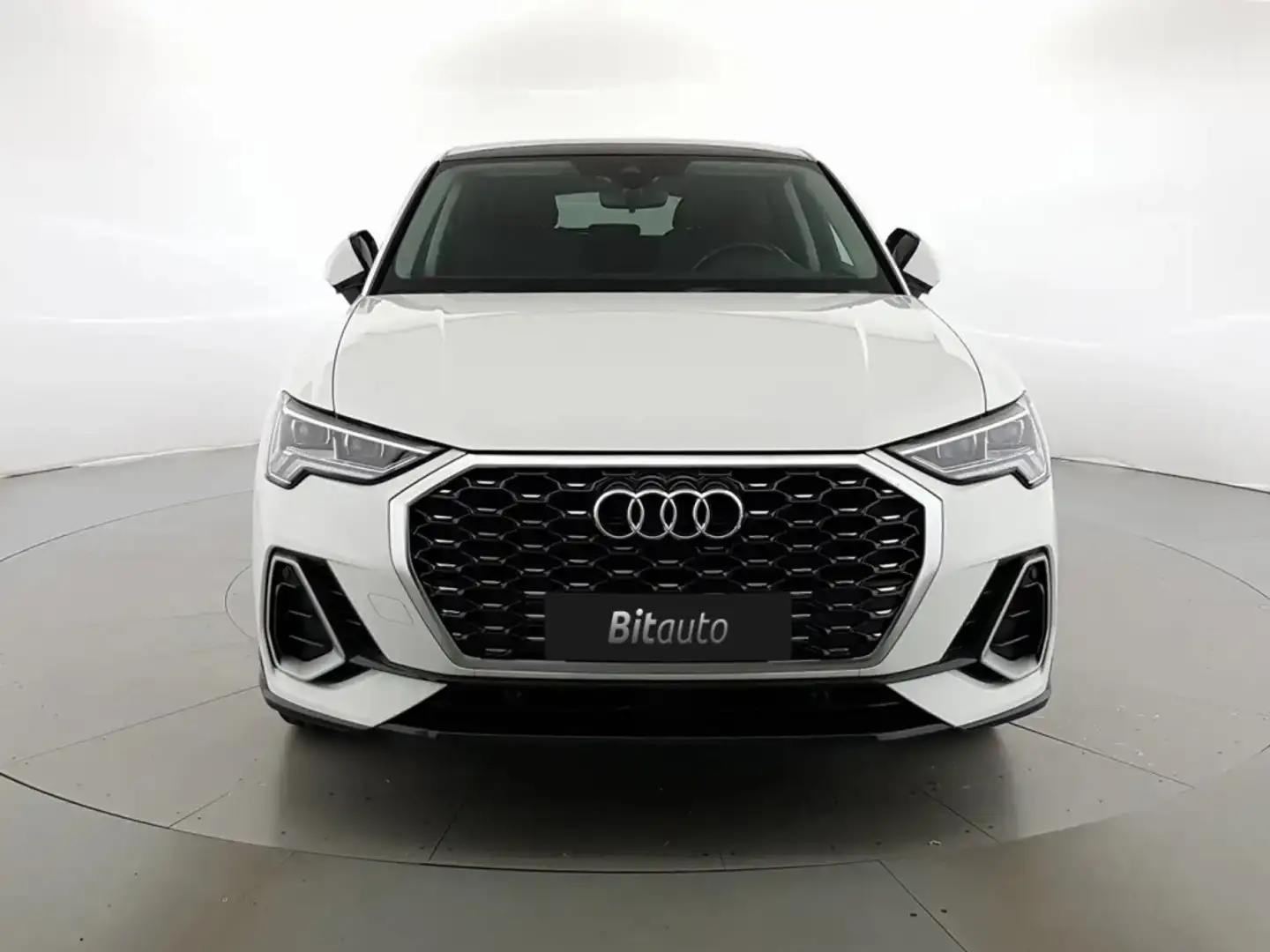 Audi Q3 Sportback 45 TFSIe S line S-tronic Blanco - 2