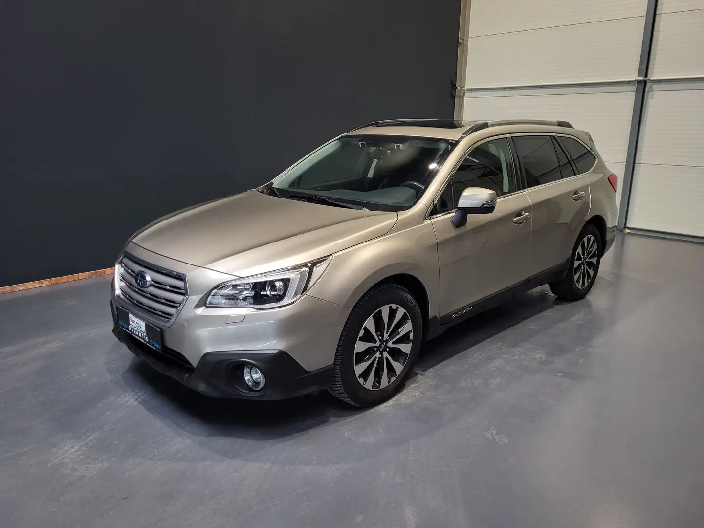 Subaru OUTBACK 2.0d AWD Sport *Leder| Navi| AHK| Glasdach* bež - 1